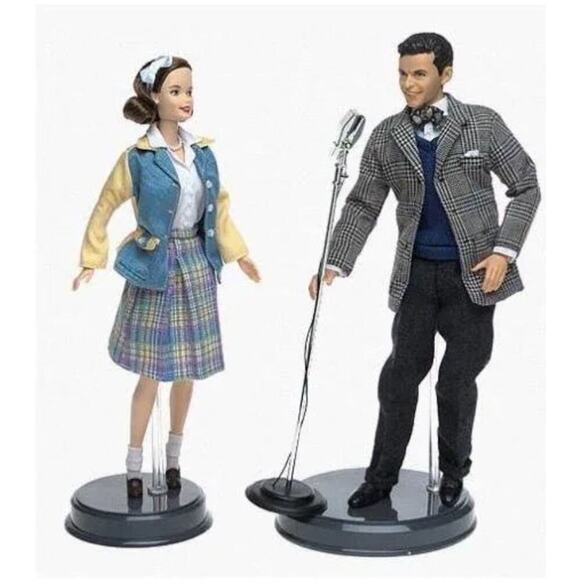 Nib- Vtg 1999 Barbie Loves Frank Frankie Sinatra Set Collectors Edition - Picture 1 of 5